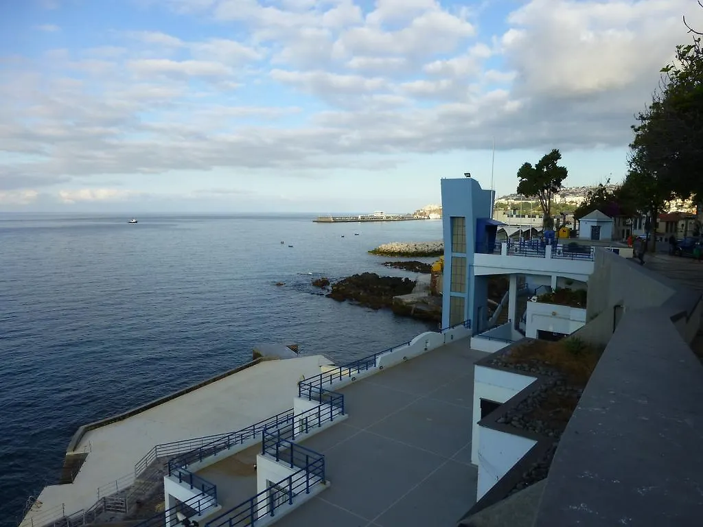 Shearwaternest Apartment Al Funchal